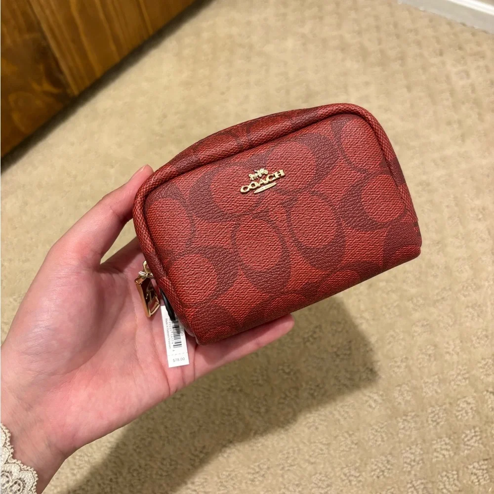 Coach Red Signature Compact Coin Case with Gold Logo - Picture 1 of 5